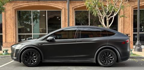 Tesla Model X 2019