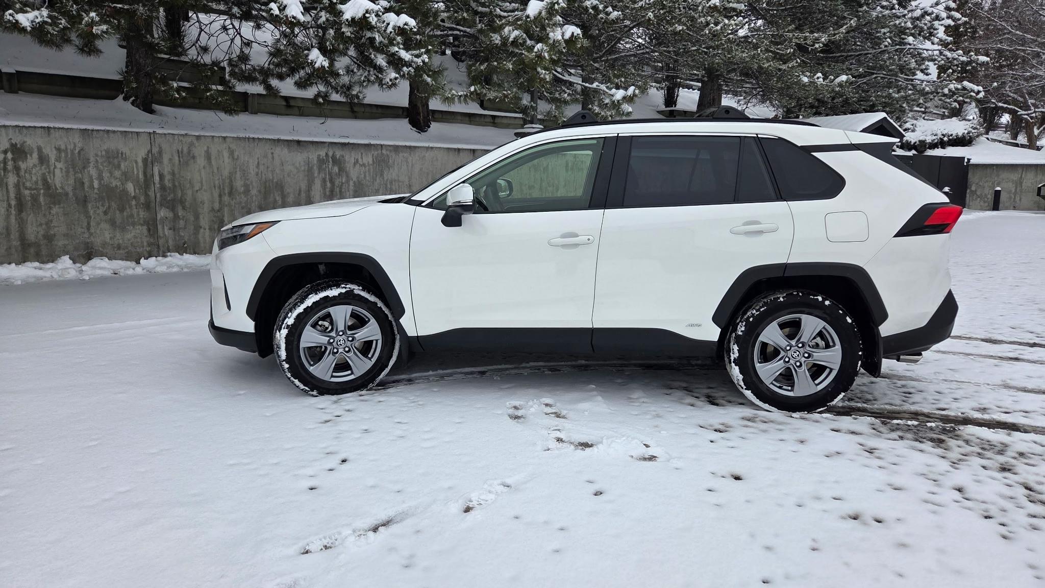 Toyota RAV4 Hybrid 2024 in Kalispell, MT