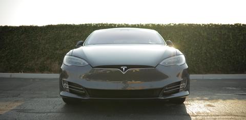 Tesla Model S 2018