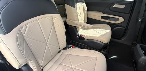 Kia Telluride Hybrid 2027