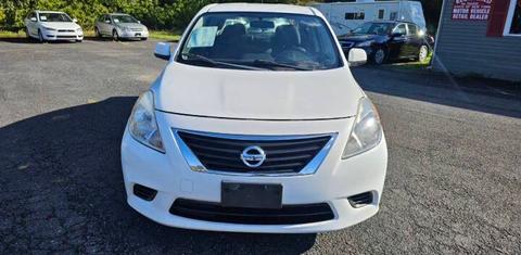 Nissan Versa 2014