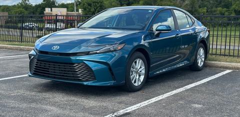 Toyota Camry Hybrid 2025