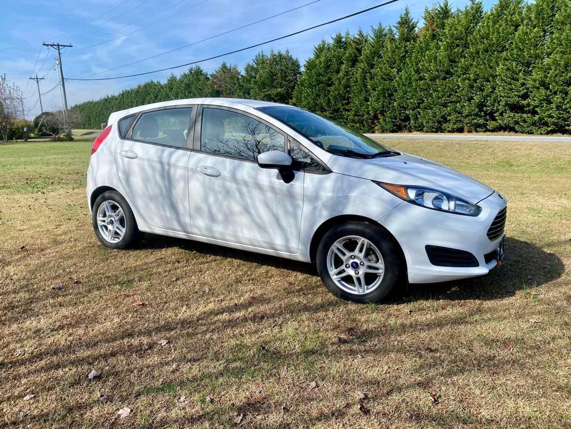 Ford Fiesta 2017 in Dover, DE