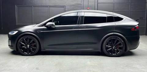 Tesla Model X 2019