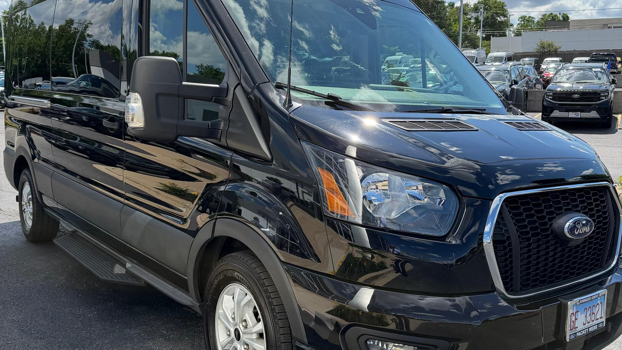 Ford Transit 2024 in Berkeley, IL