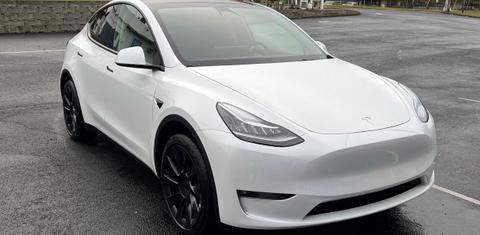 Tesla Model Y 2023
