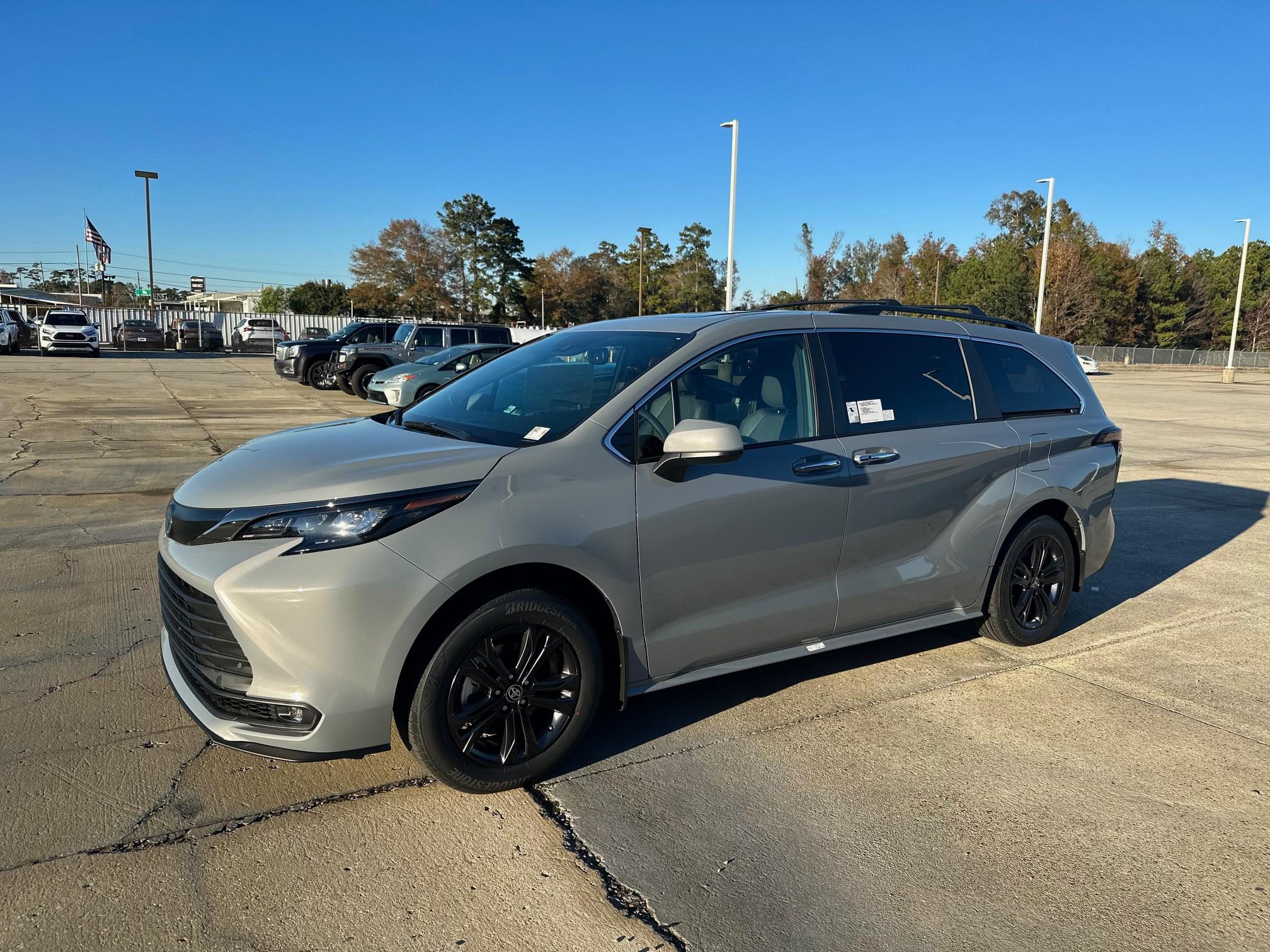 Toyota Sienna 2024 in Anchorage, AK