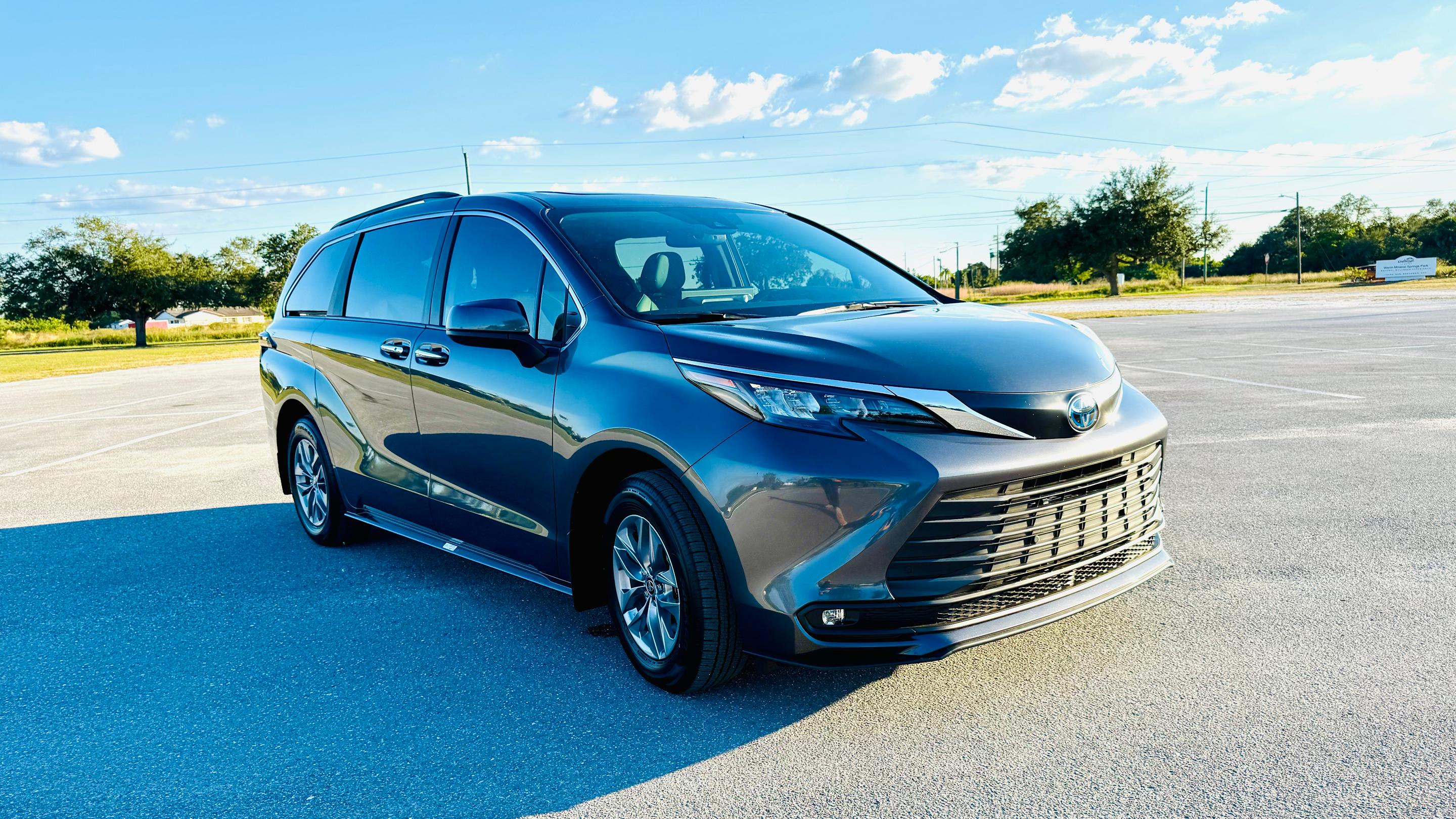 Toyota Sienna 2025 in North Port, FL
