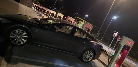 Tesla Model S 2015