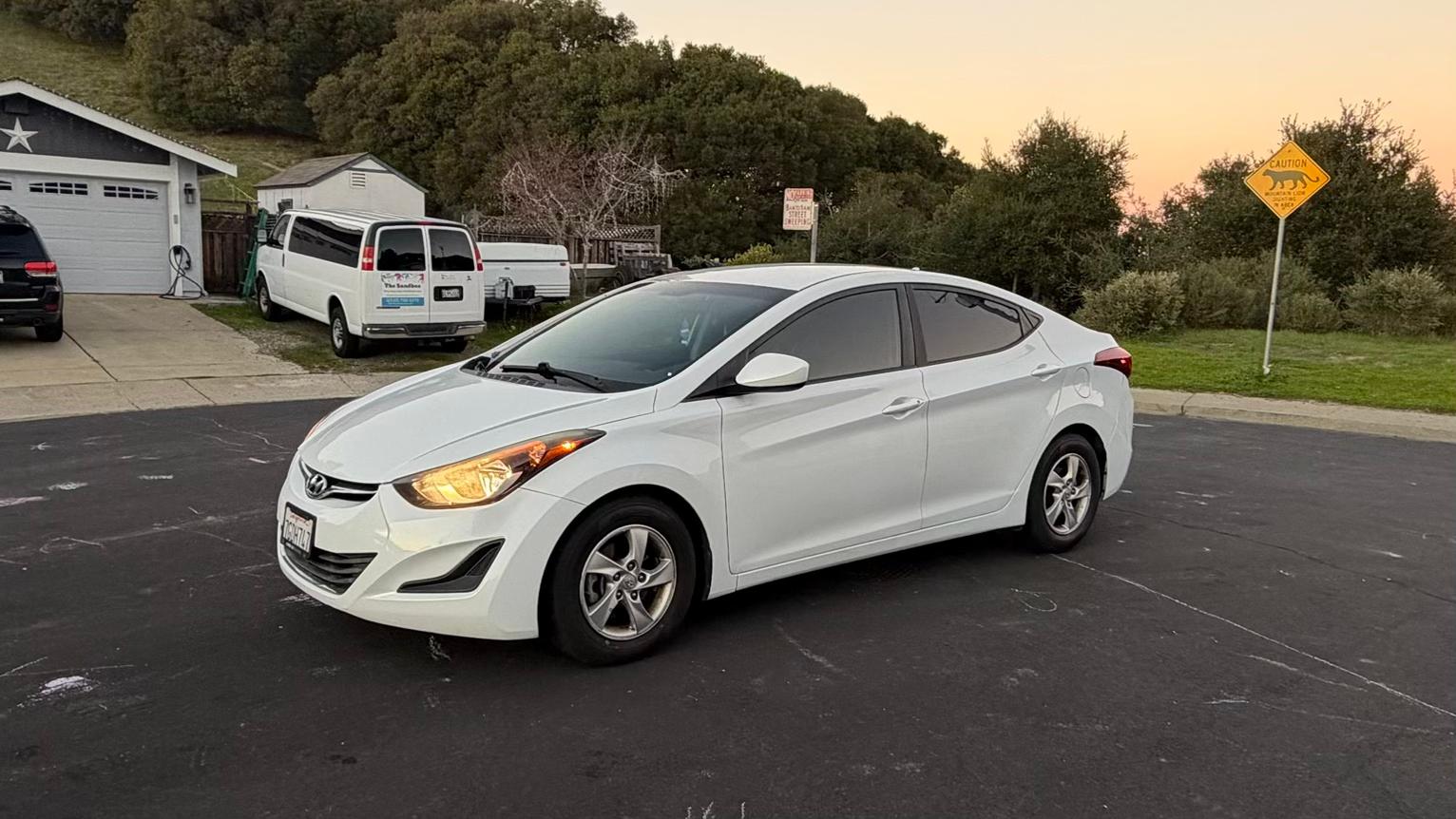 Hyundai Elantra 2015 in 
