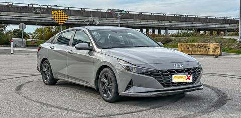 Hyundai Elantra 2023