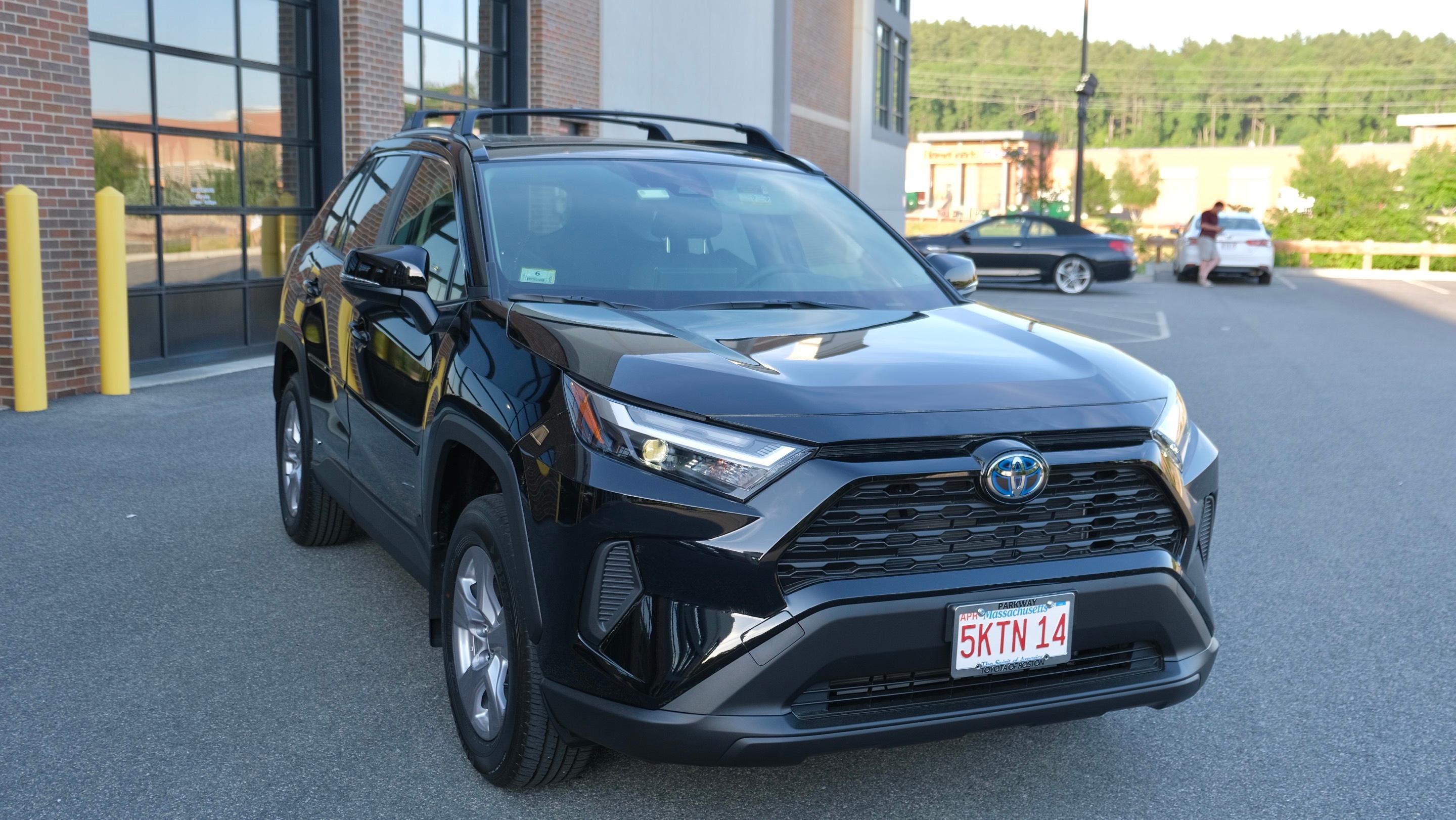 Toyota RAV4 Hybrid 2024 in Peabody, MA