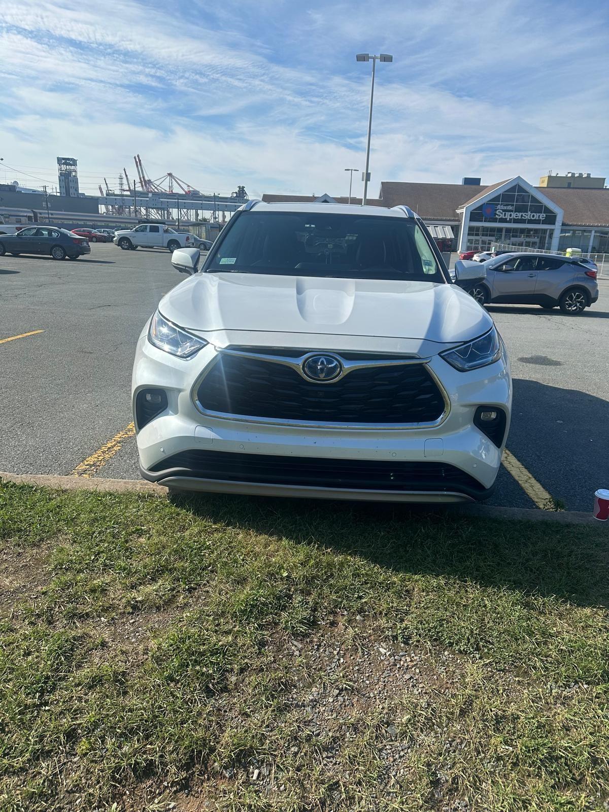 Toyota Highlander Hybrid 2023 à 