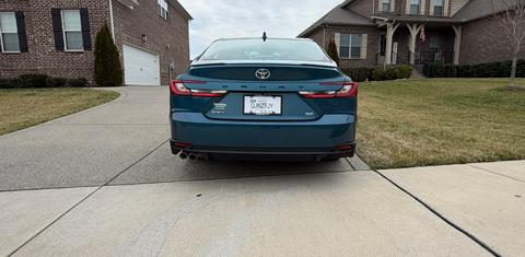 Toyota Camry Hybrid 2026