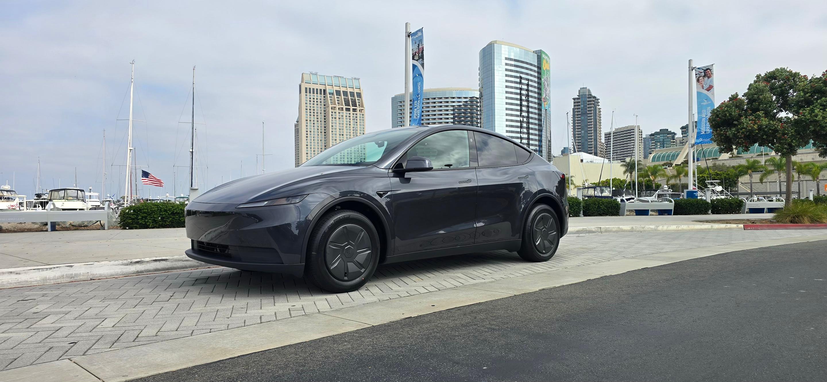 Tesla Model Y 2026 in San Diego, CA