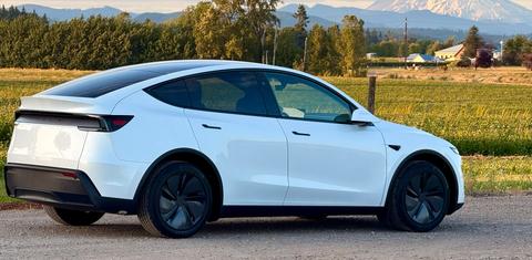 Tesla Model Y 2026