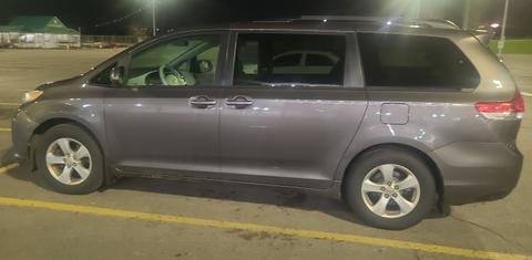 Toyota Sienna 2012