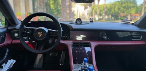 Porsche Taycan 2021