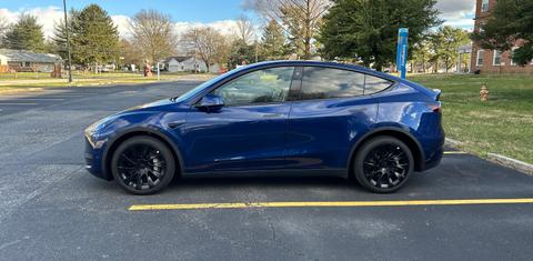 Tesla Model Y 2023