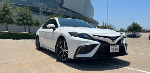 Toyota Camry 2023