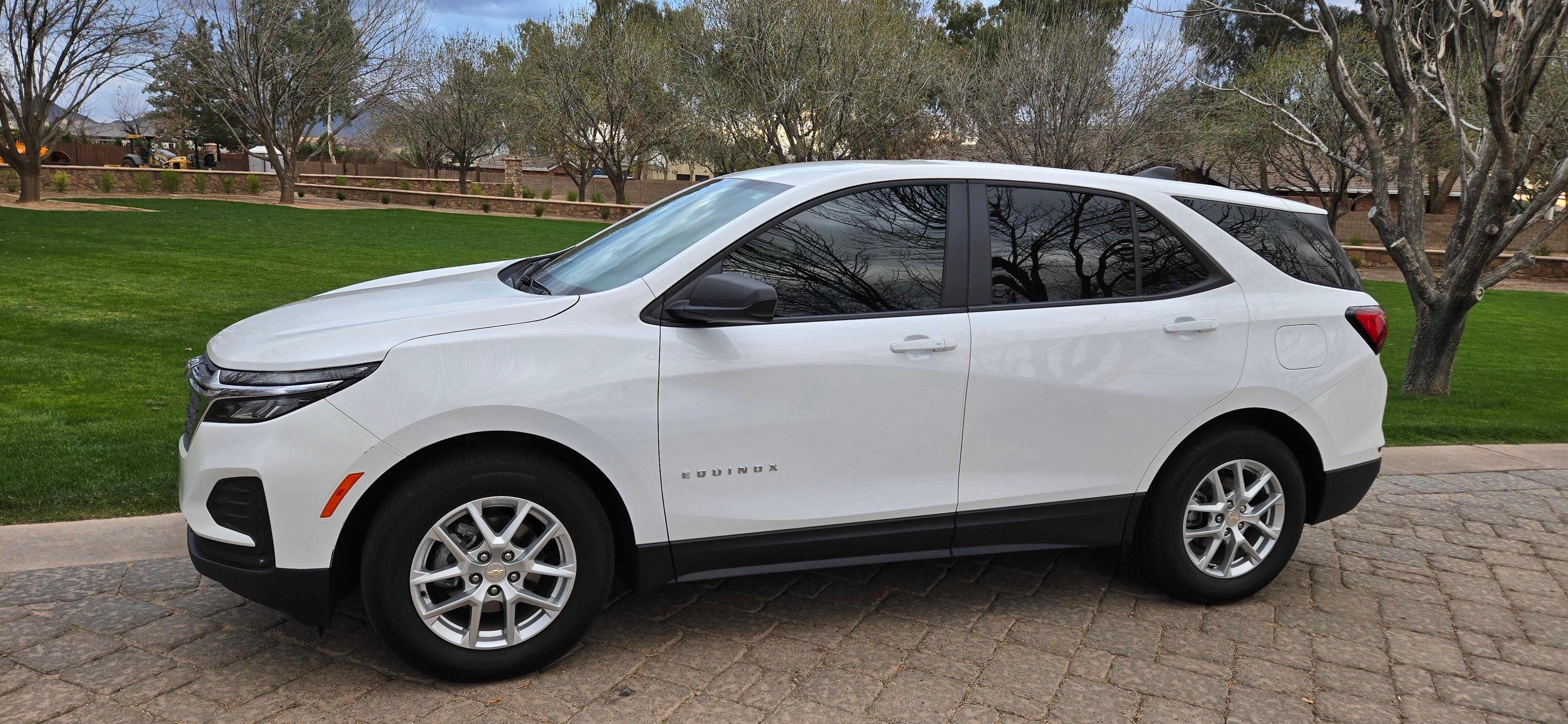 Chevrolet Equinox 2024 in Queen Creek, AZ