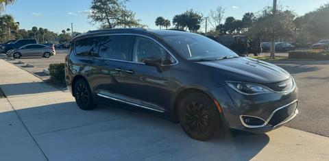 Chrysler Pacifica 2019