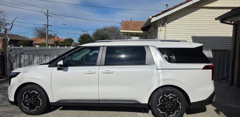 Kia CARNIVAL 2025
