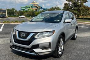 Nissan Rogue car