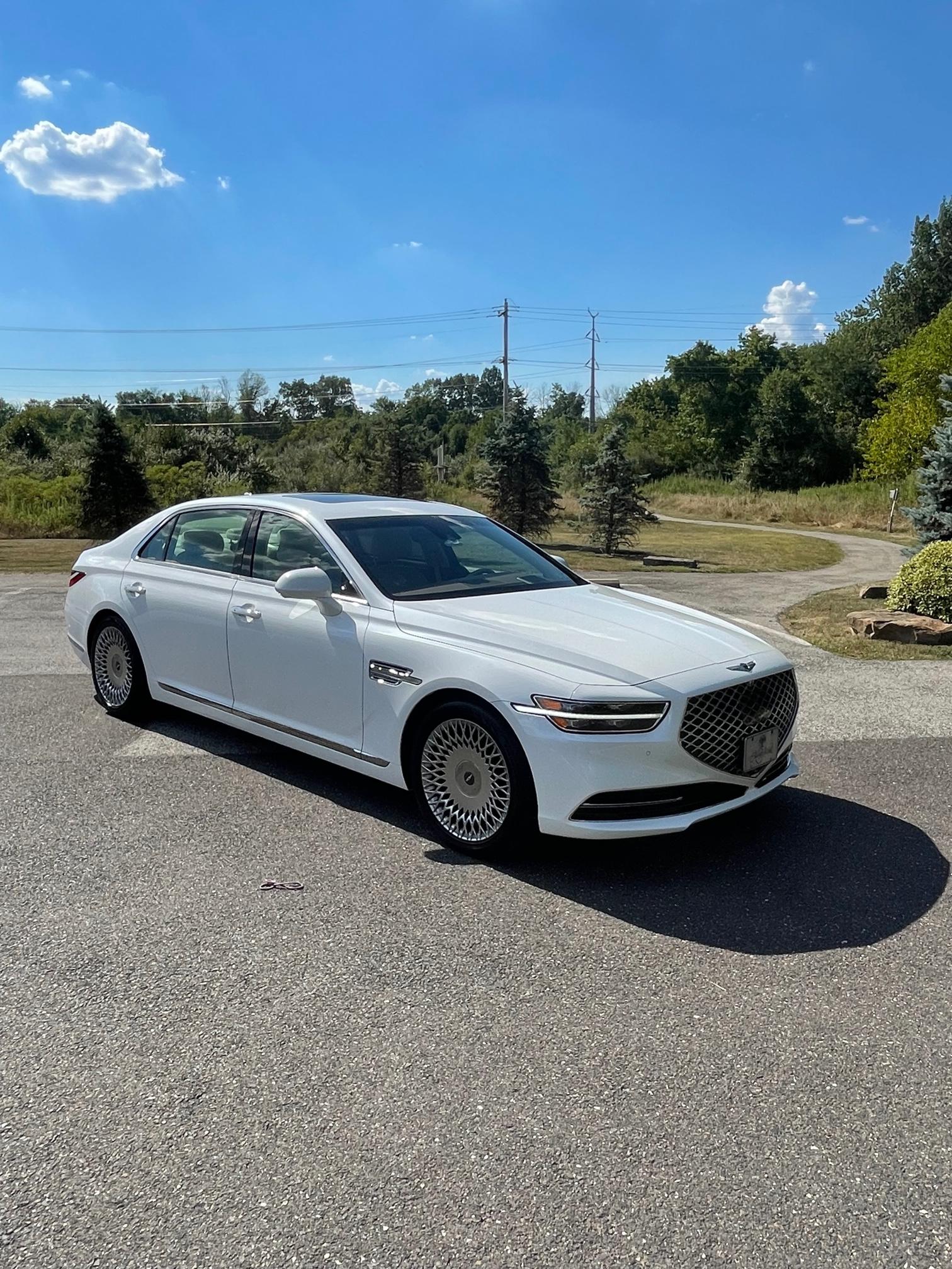 Genesis G90 2020 in Glenside, PA