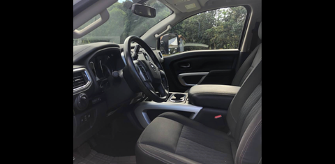 Nissan Titan 2017