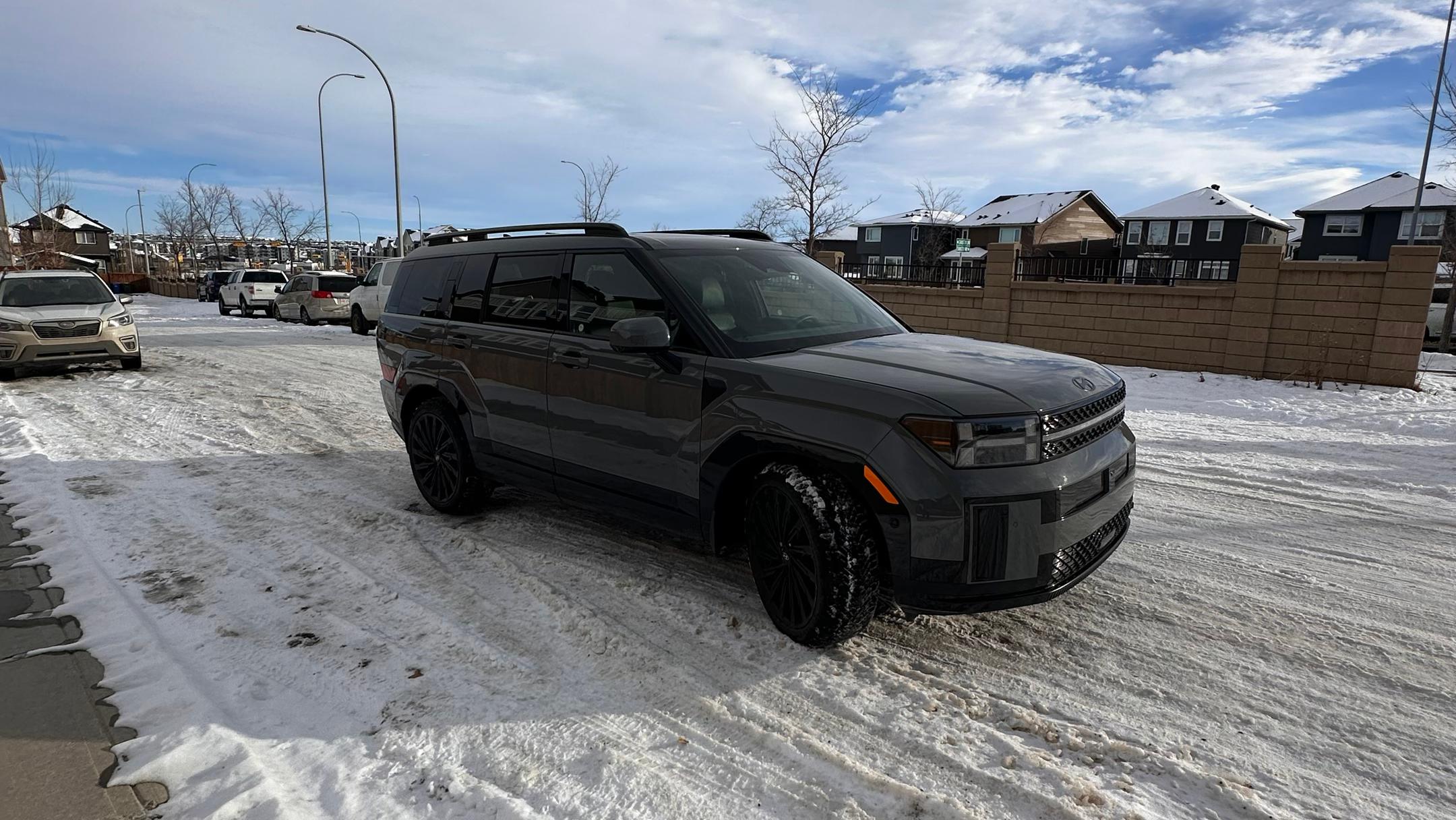 Hyundai Santa Fe 2024 in Calgary, AB