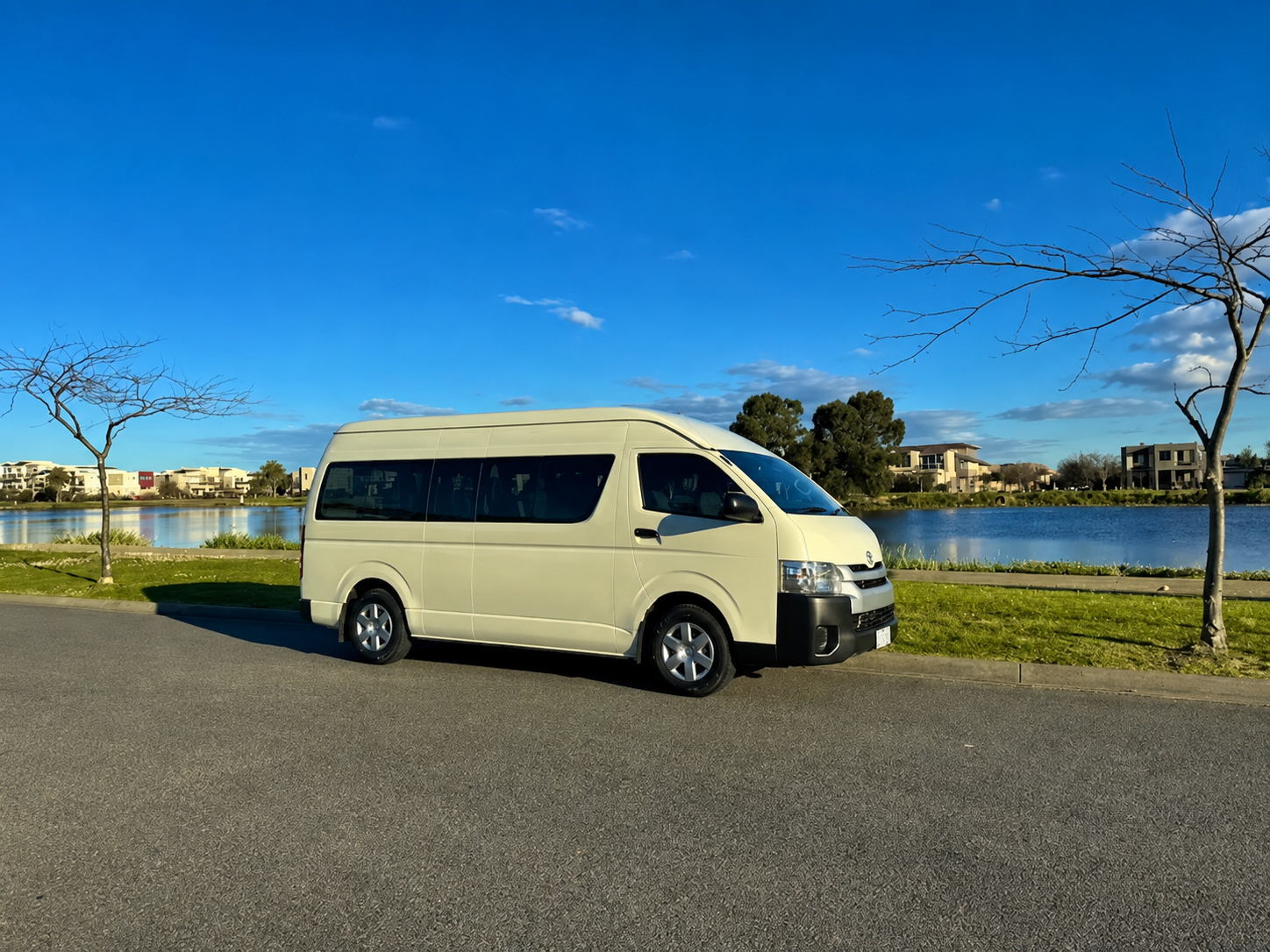 Toyota Hiace Commuter Bus 2018 in Caulfield North