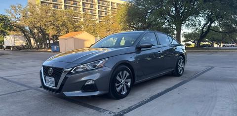 Nissan Altima 2020