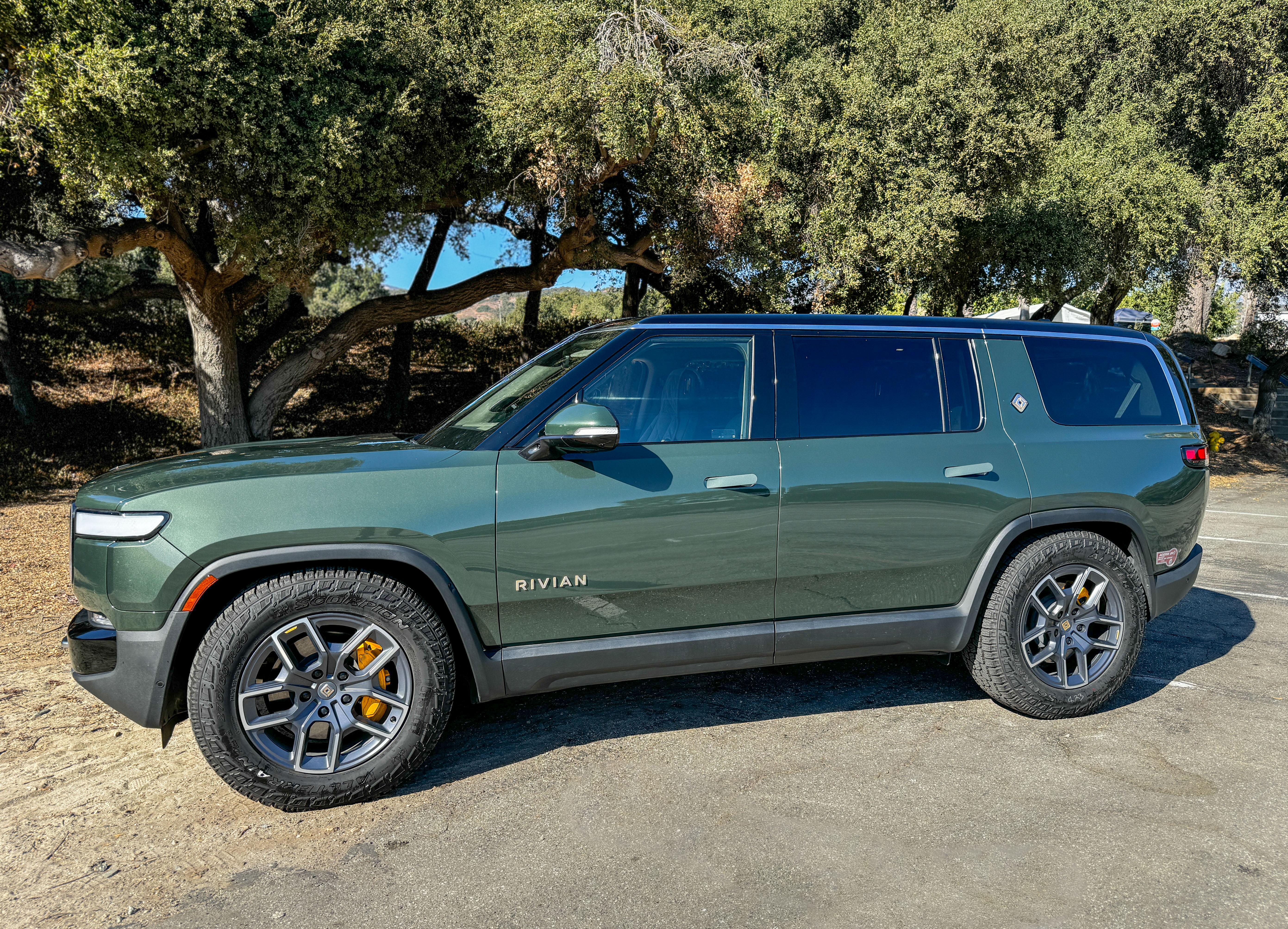 Rivian R1S 2023 in Los Angeles, CA