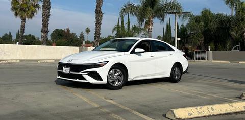 Hyundai Elantra 2025