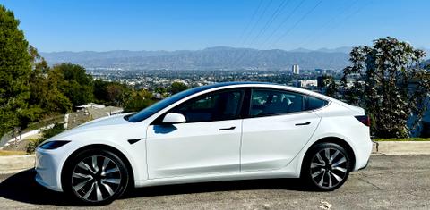 Tesla Model 3 2025