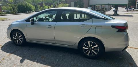 Nissan Versa 2021