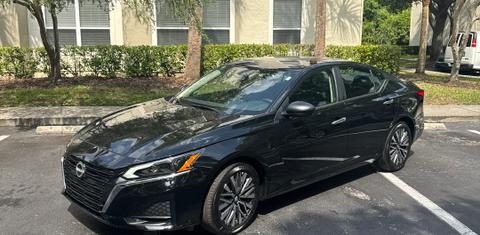 Nissan Altima 2025