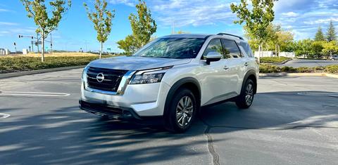 Nissan Pathfinder 2025