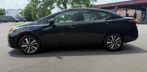 Nissan Versa 2021