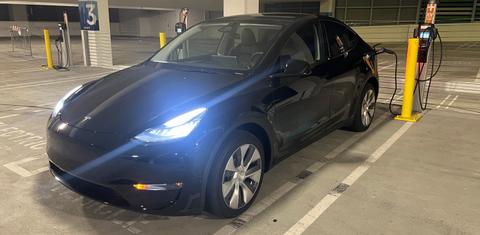 Tesla Model Y 2023