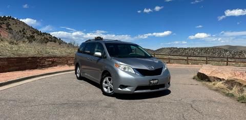 Toyota Sienna 2013