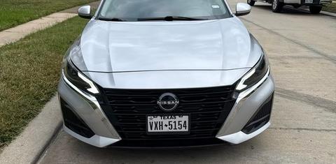 Nissan Altima 2023