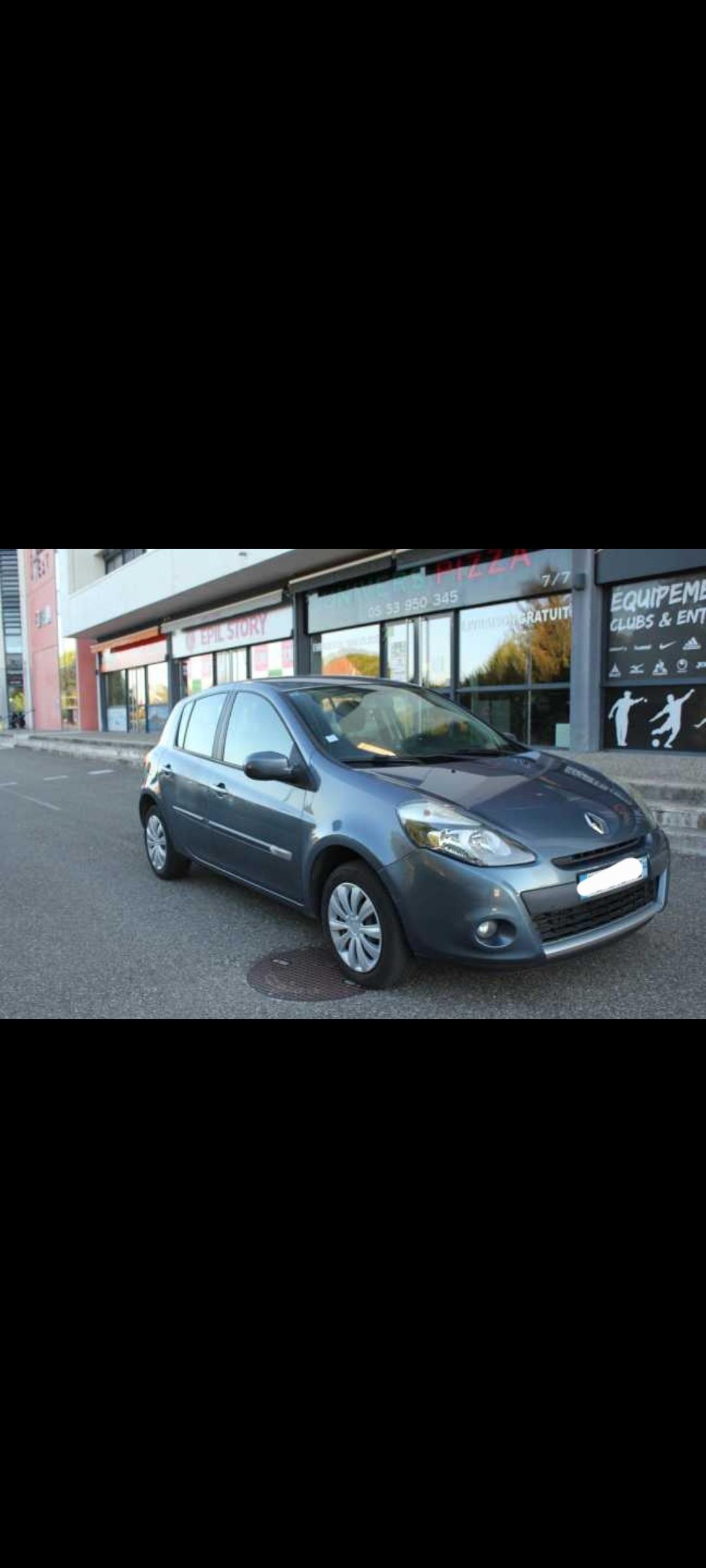 Renault CLIO III 2012 à Agen