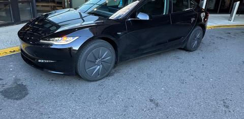 Tesla Model 3 2025