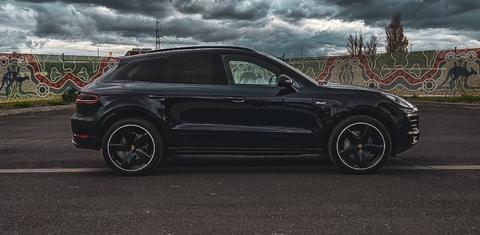 Porsche MACAN 2016