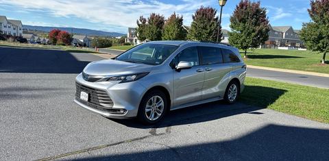 Toyota Sienna 2025