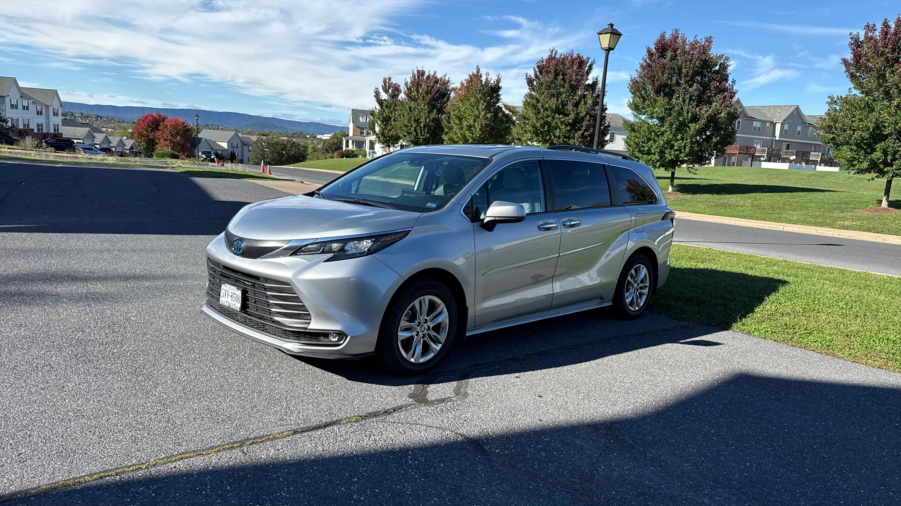 Toyota Sienna 2025 in Harrisonburg, VA