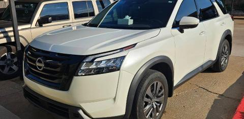 Nissan Pathfinder 2024