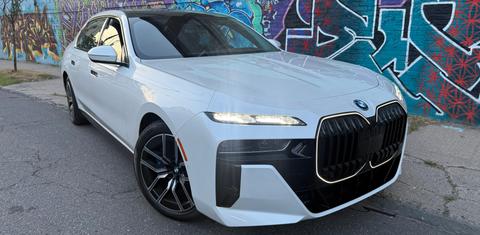 BMW i7 2025